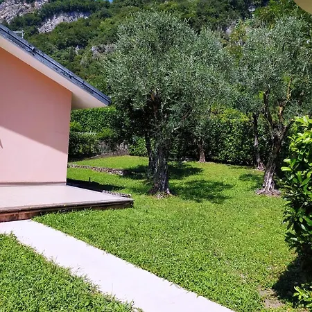 Casa Della Musica View And Garden * מנדלו דל לאריו