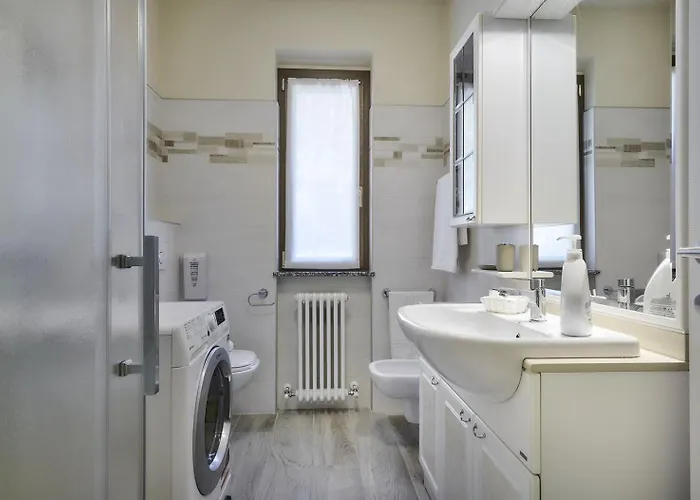 別荘 Casa Della Musica View And Garden マンデッロ・デル・ラーリオ